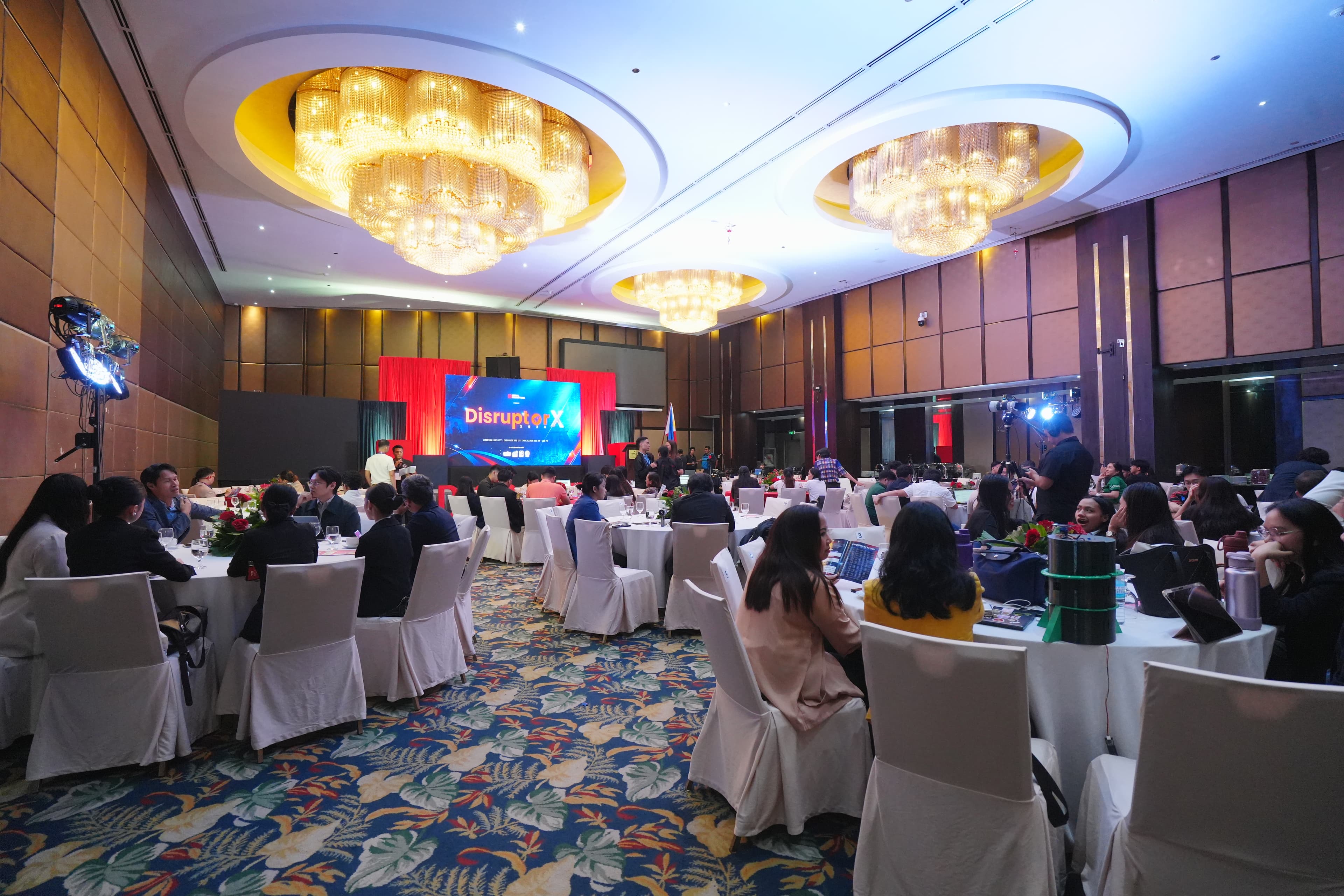 DisruptorX participants