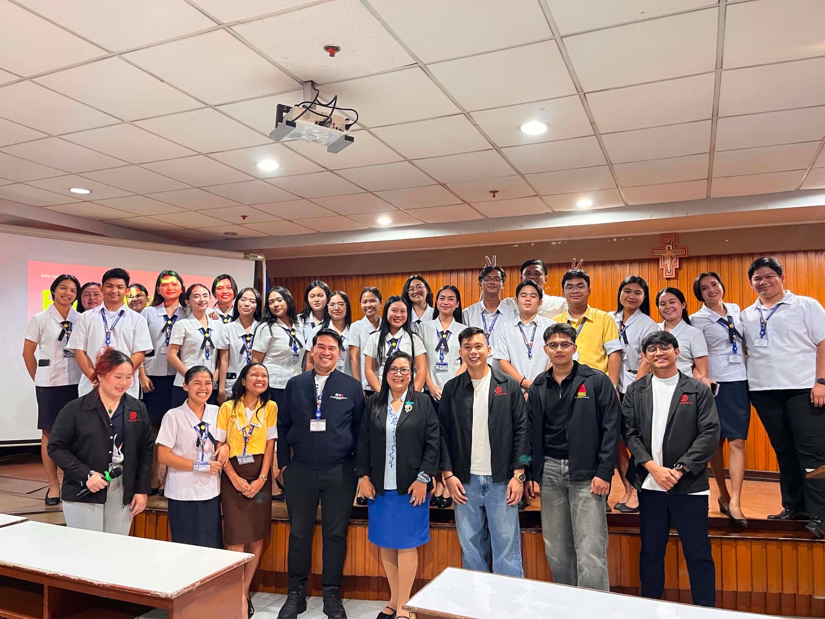 Serial Disruptors Conducts Pitch Competition Training for St. Michael's College of Iligan Students