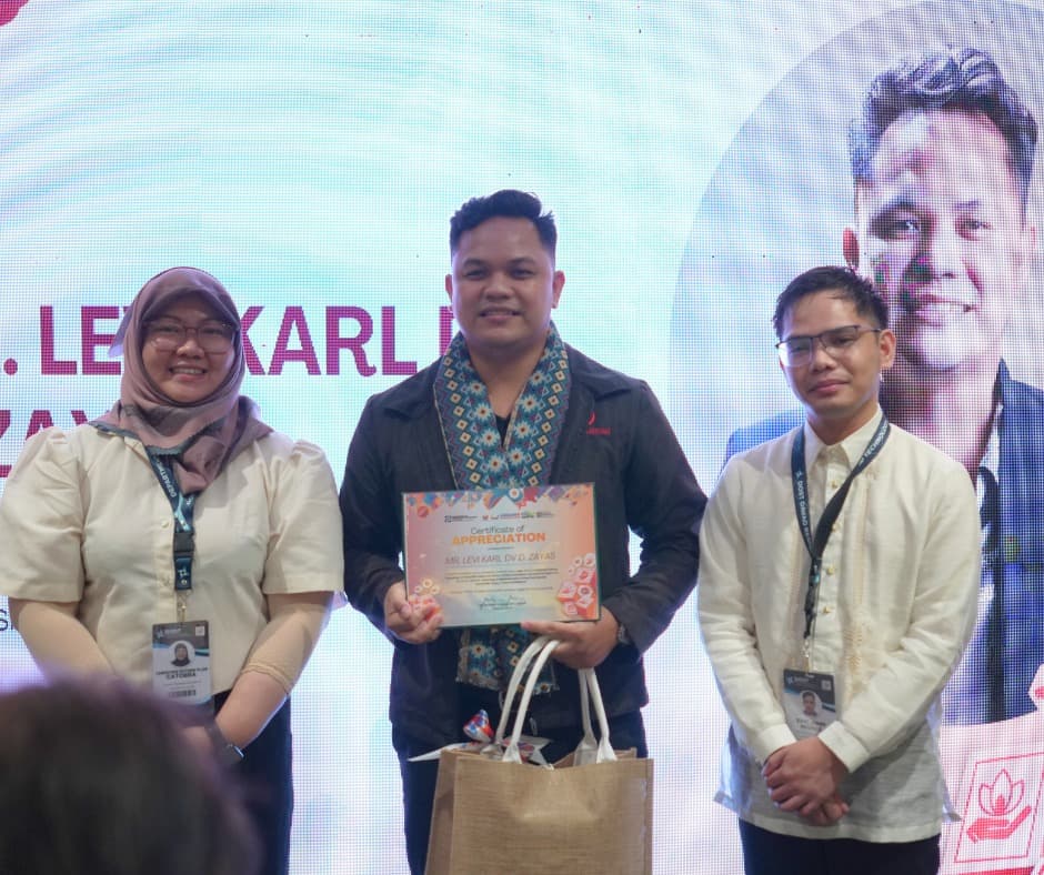 Serial Disruptors' COO Levi Karl Zayas Serves as Judge at DOST Davao Region's 2nd Startup Pitching Competition