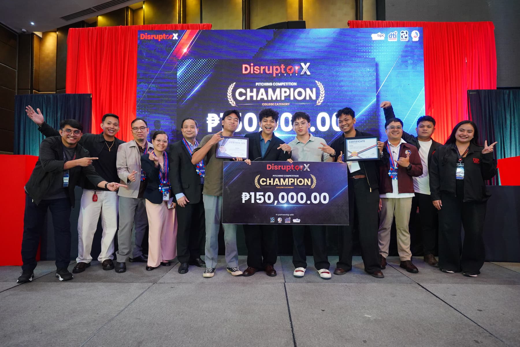 Serial Disruptors Empowers Young Innovators Through DisruptorX 2026 Pitching Competition photo 3