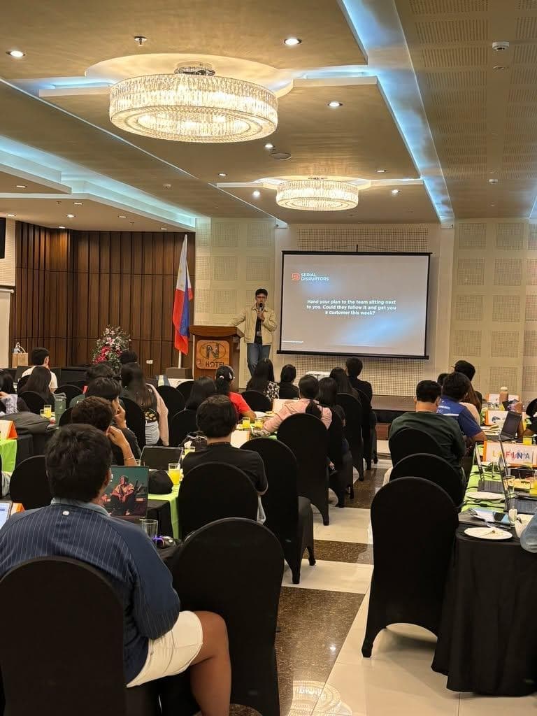 Serial Disruptors' Growth Consultant Jeff Ryian Odarve Speaks at USTP Center for Entrepreneurship & Technology Student Bootcamp photo 3
